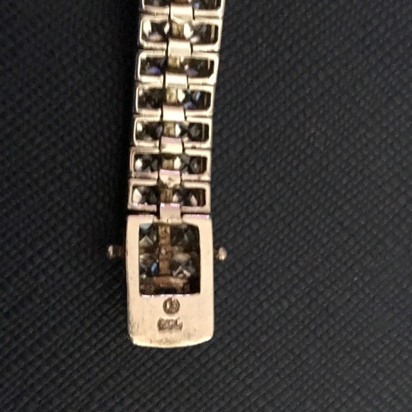 Tennis bracelet. - Picture 8 of 9